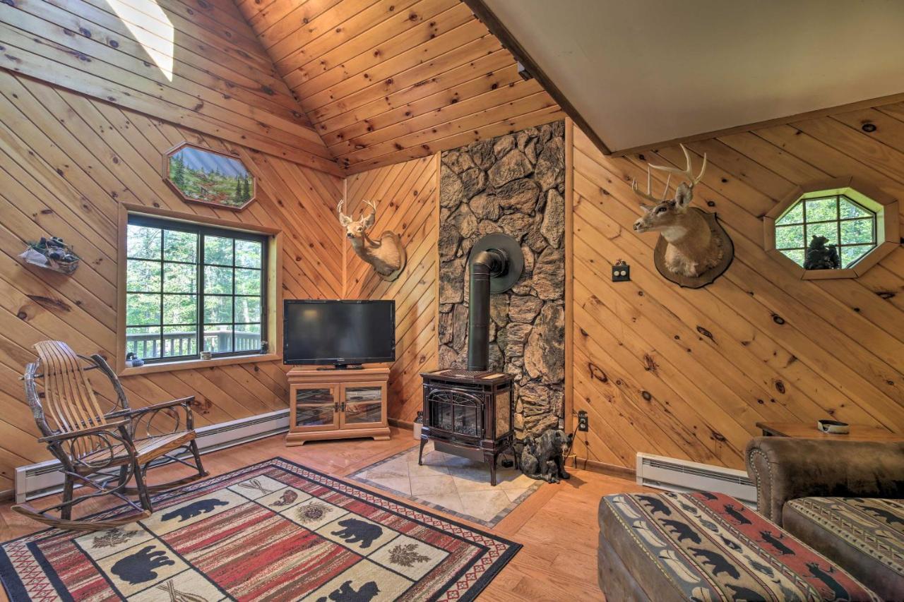 Lake Placid Chalet Deck And Forest Views! ภายนอก รูปภาพ