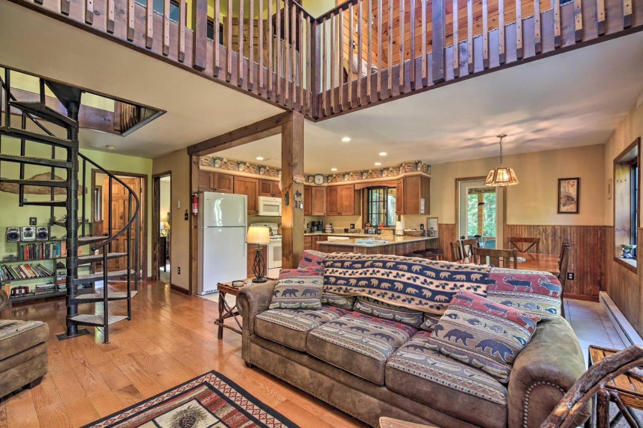 Lake Placid Chalet Deck And Forest Views! ภายนอก รูปภาพ